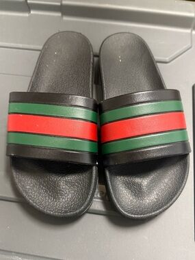 Unbranded Womens size 11 men’s 9 slides black rubber beach shower slip-on shoes